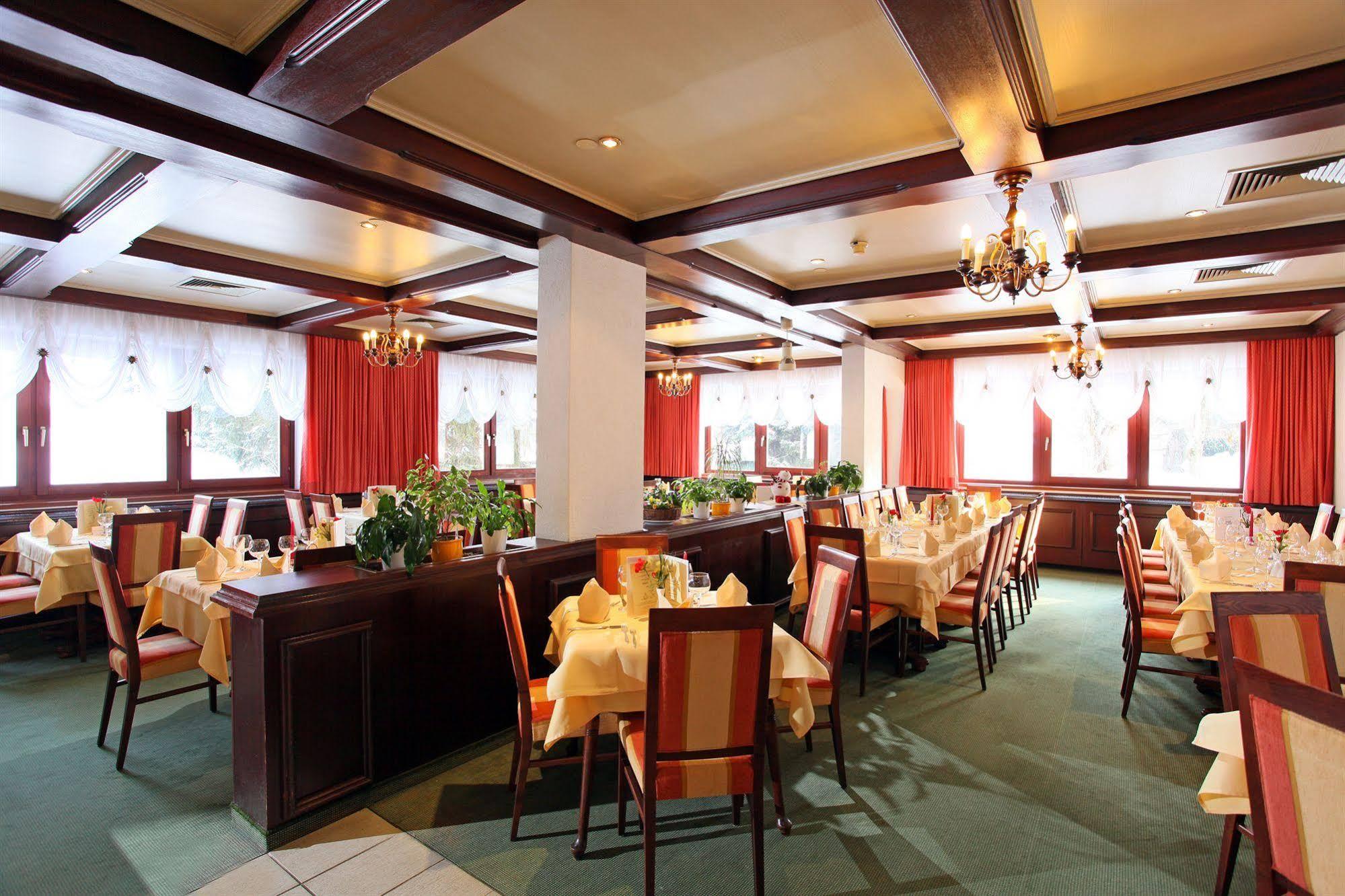Parkhotel Kirchberg เคิร์ชแบร์ก อิน ทิโรล ภายนอก รูปภาพ