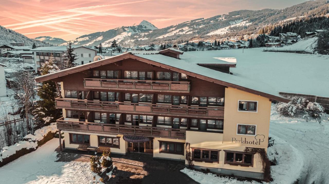 Parkhotel Kirchberg เคิร์ชแบร์ก อิน ทิโรล ภายนอก รูปภาพ